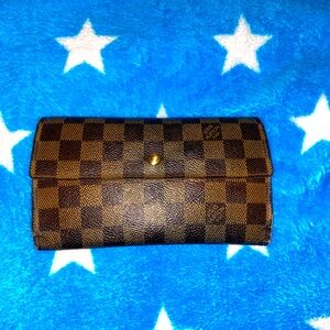 Louis Vuitton Damier Ebene Wallet